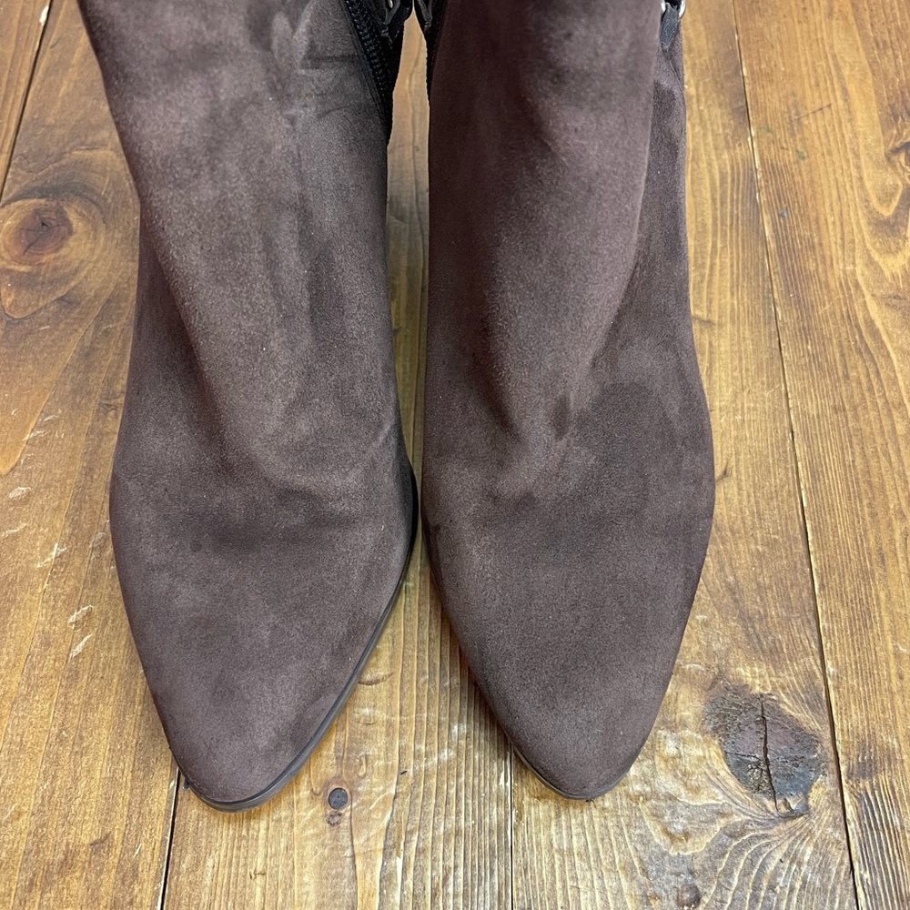 Marc Fisher dark brown suede kava boots size 9.5M - Picture 3 of 10